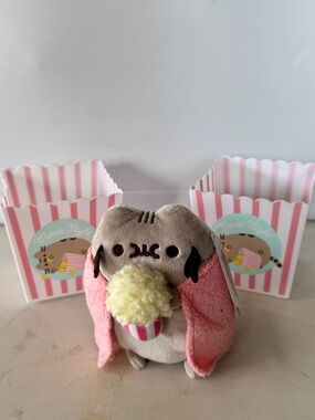 Pusheen Mini Movie Night Popcorn Plush and popcorn buckets NWT